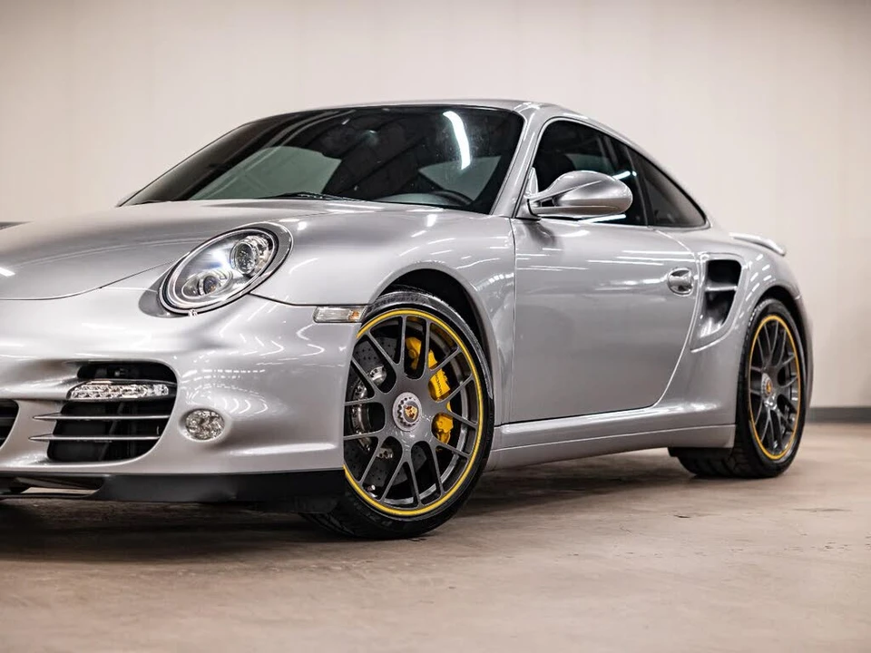 2011 Porsche 997 Turbo S - Image 16 of 31