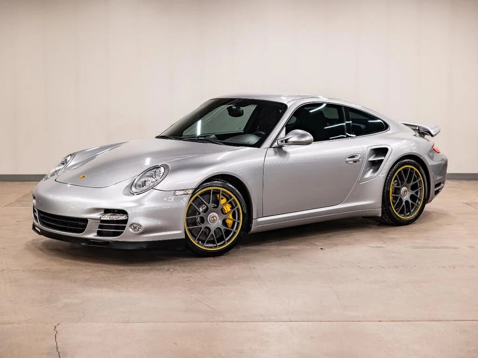 2011 Porsche 997 Turbo S - Image 15 of 31
