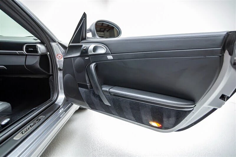 2011 Porsche 997 Turbo S - Image 23 of 31