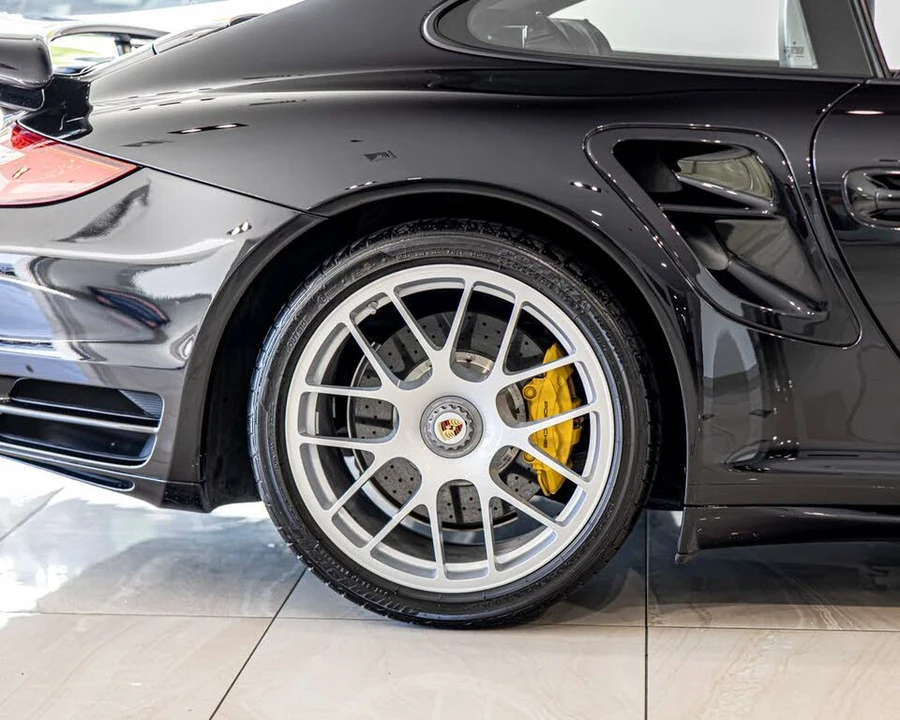2011 Porsche 997 Turbo S - Image 12 of 31