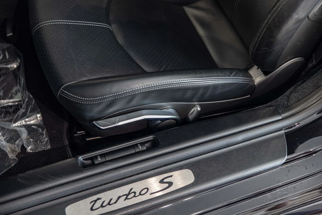 2011 Porsche 997 Turbo S - Image 20 of 31