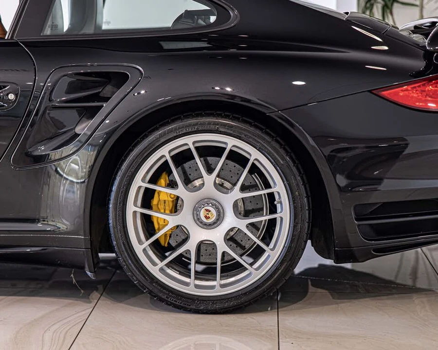 2011 Porsche 997 Turbo S - Image 9 of 31