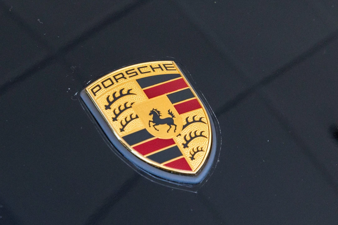 2011 Porsche 997 Turbo S - Image 16 of 31