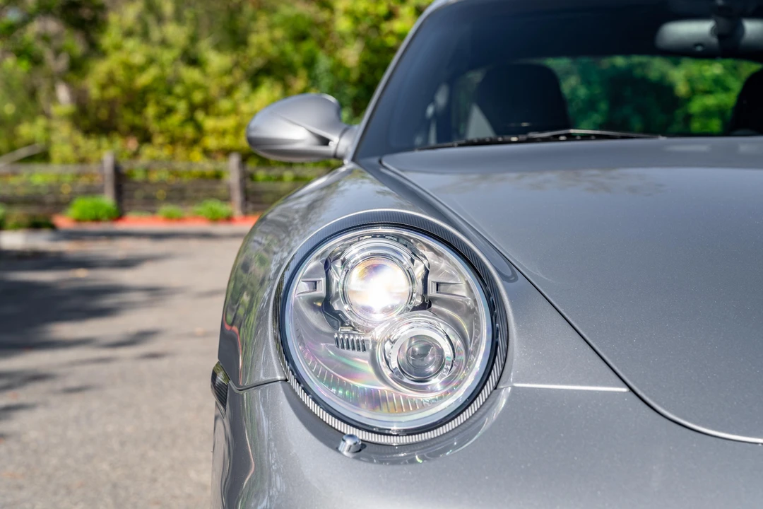 2011 Porsche 997 Turbo - Image 9 of 31