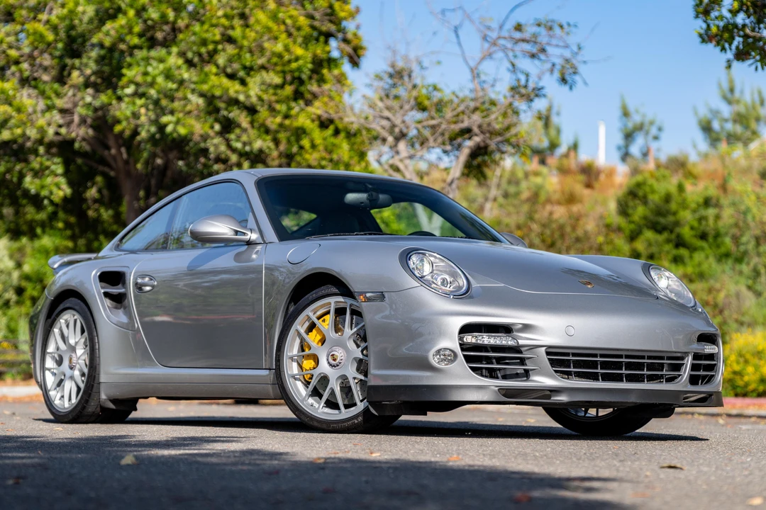 2011 Porsche 997 Turbo - Image 8 of 31