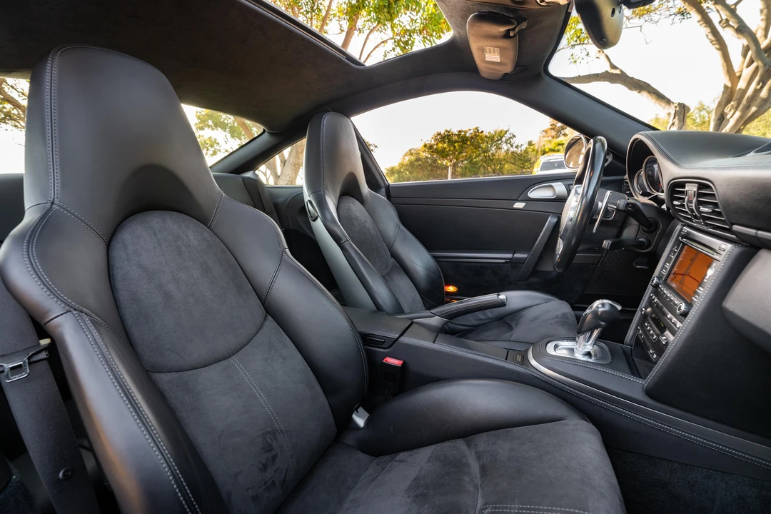 2011 Porsche 997 Turbo - Image 25 of 31
