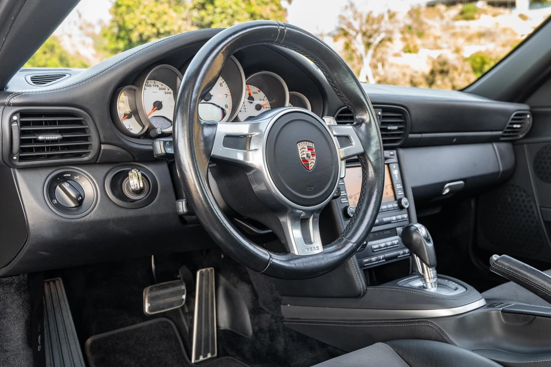 2011 Porsche 997 Turbo - Image 20 of 31