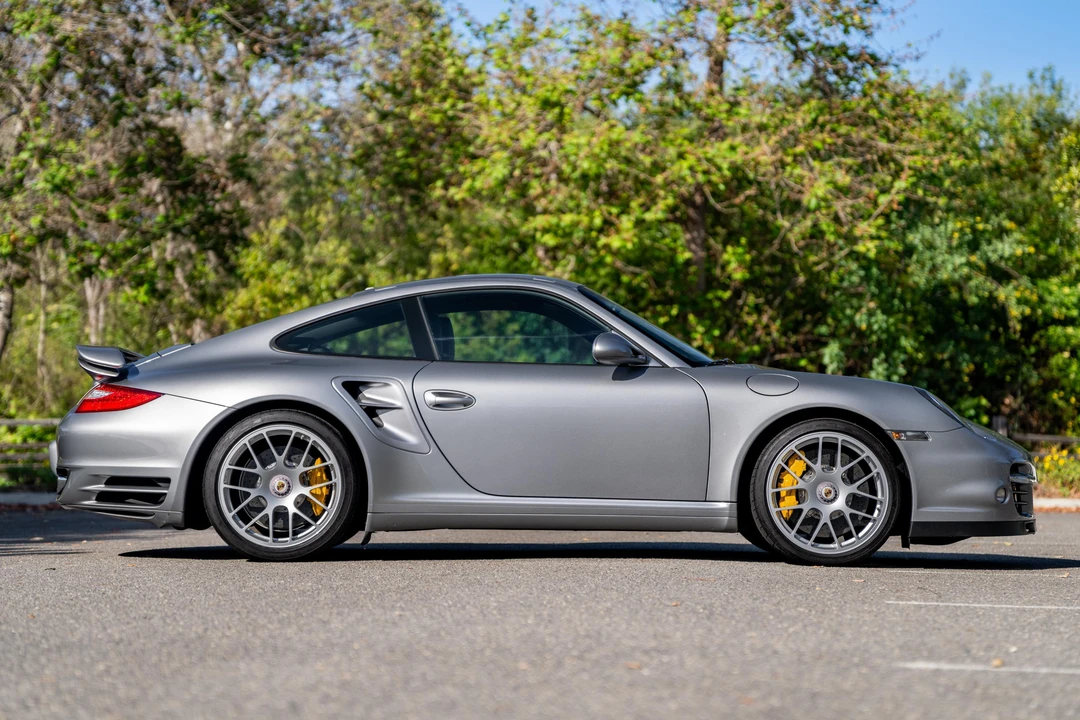 2011 Porsche 997 Turbo - Image 3 of 31