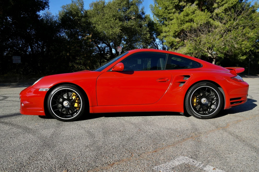 2011 Porsche 997 Turbo S - Image 9 of 31