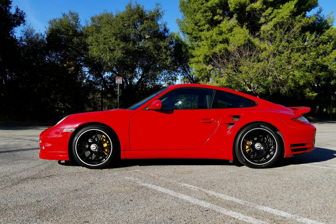 2011 Porsche 997 Turbo S - Image 10 of 31