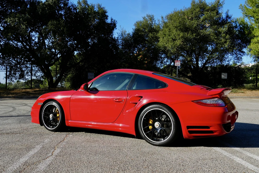 2011 Porsche 997 Turbo S - Image 8 of 31