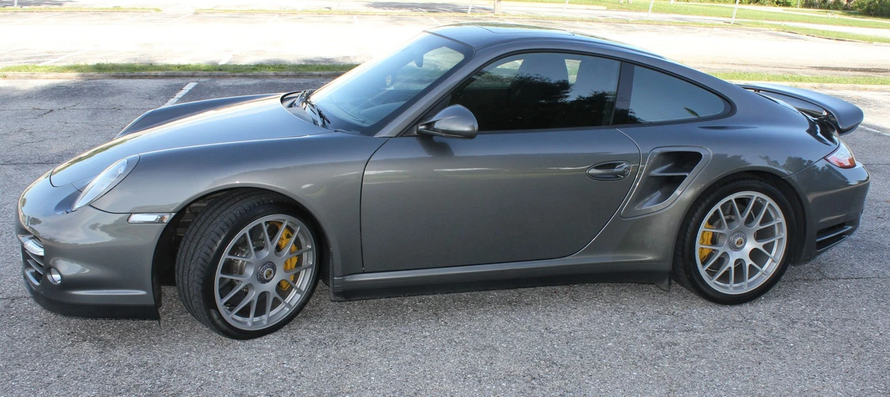 2011 Porsche 997 Turbo S - Image 7 of 31