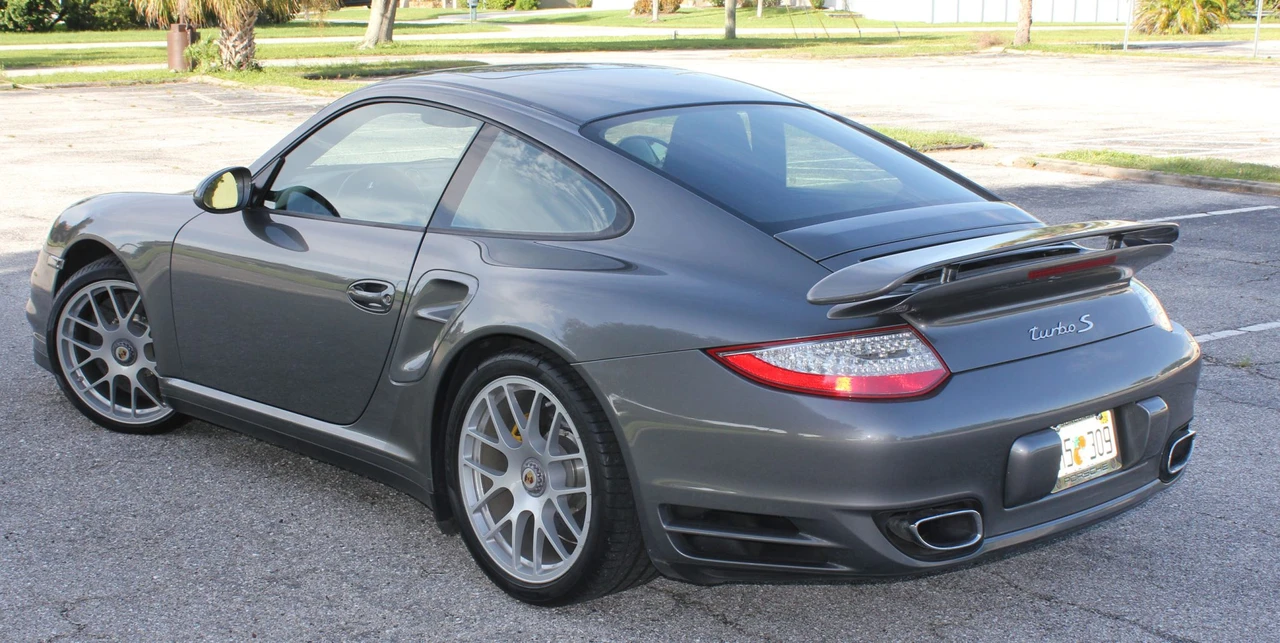 2011 Porsche 997 Turbo S - Image 10 of 31