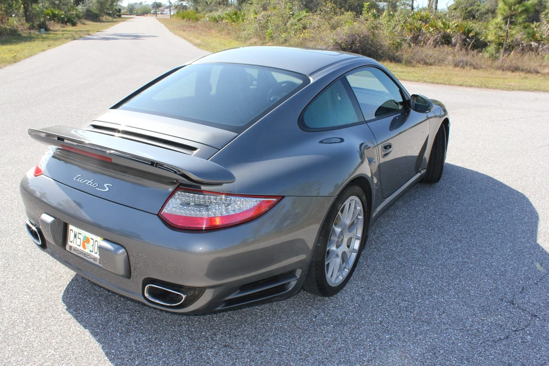 2011 Porsche 997 Turbo S - Image 14 of 31