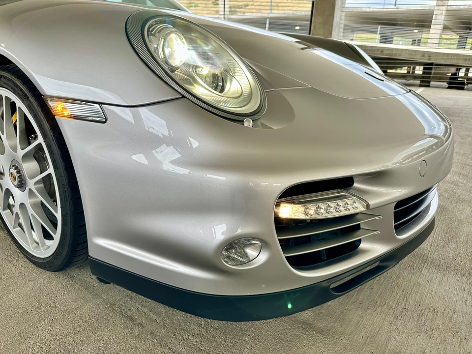 2011 Porsche 997 Turbo S - Image 13 of 31