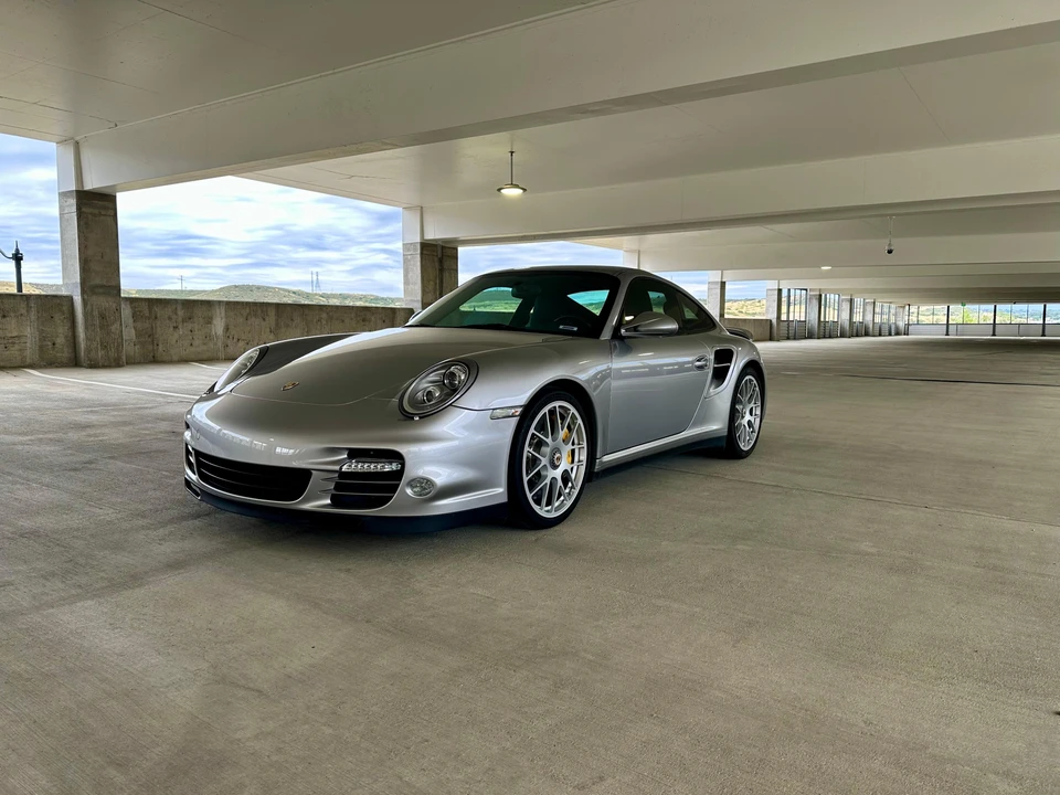 2011 Porsche 997 Turbo S - Image 8 of 31