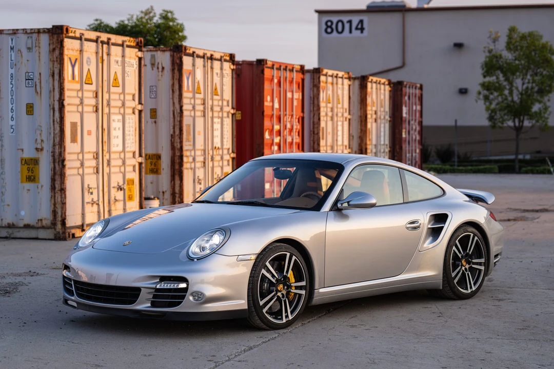 2011 Porsche 997 Turbo - Image 8 of 31