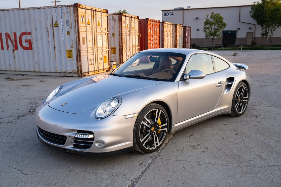 2011 Porsche 997 Turbo - Image 10 of 31