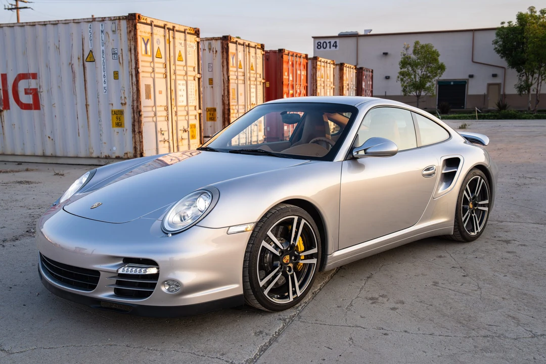 2011 Porsche 997 Turbo - Image 14 of 31