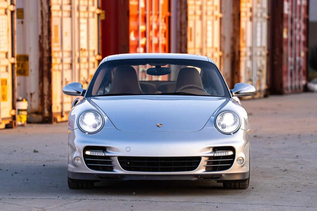 2011 Porsche 997 Turbo - Image 16 of 31