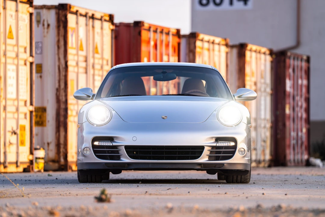 2011 Porsche 997 Turbo - Image 18 of 31