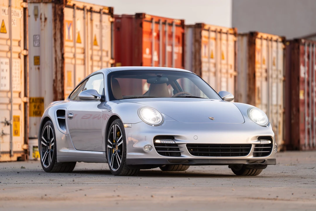 2011 Porsche 997 Turbo - Image 28 of 31