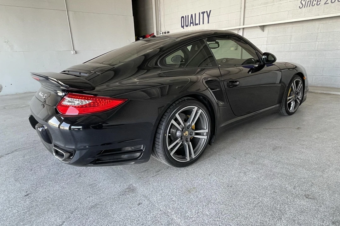 2011 Porsche 997 Turbo - Image 28 of 31