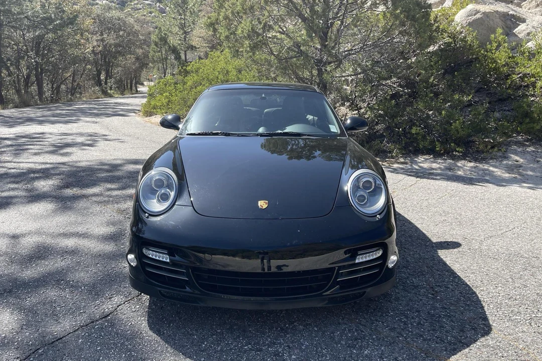 2011 Porsche 997 Turbo - Image 6 of 31