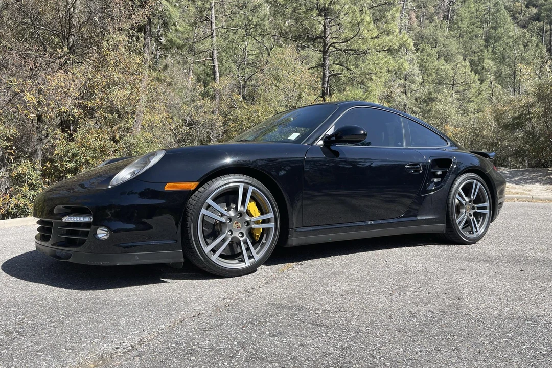 2011 Porsche 997 Turbo - Image 17 of 31