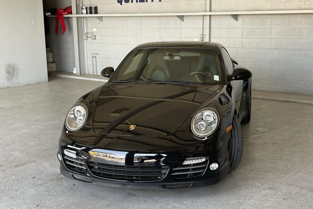2011 Porsche 997 Turbo - Image 11 of 31