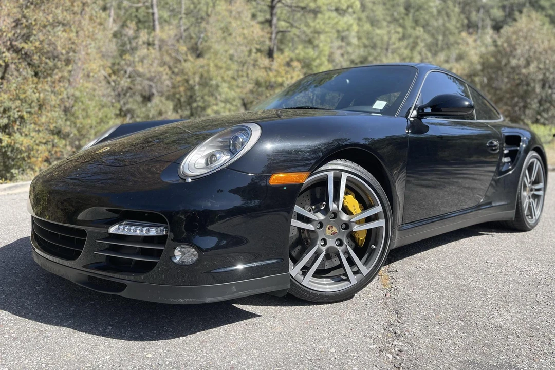 2011 Porsche 997 Turbo - Image 16 of 31