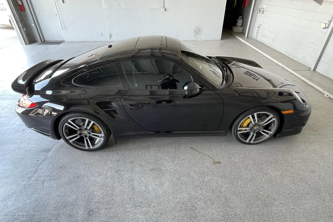 2011 Porsche 997 Turbo - Image 30 of 31
