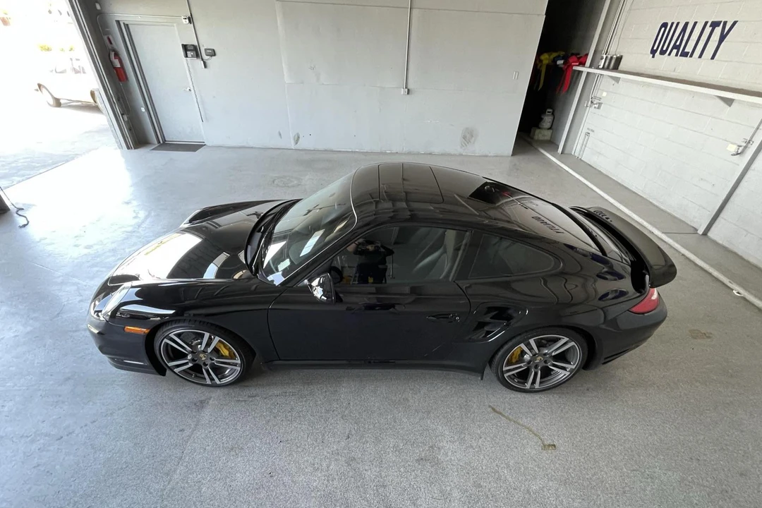 2011 Porsche 997 Turbo - Image 18 of 31