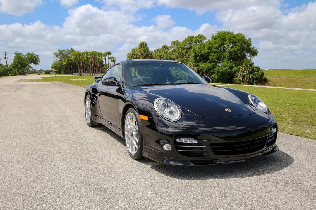 2011 Porsche 997 Turbo S - Image 16 of 31