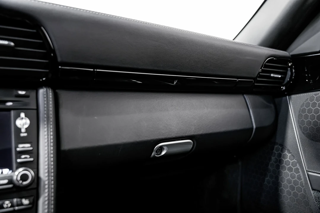2011 Porsche 997 Turbo - Image 16 of 21
