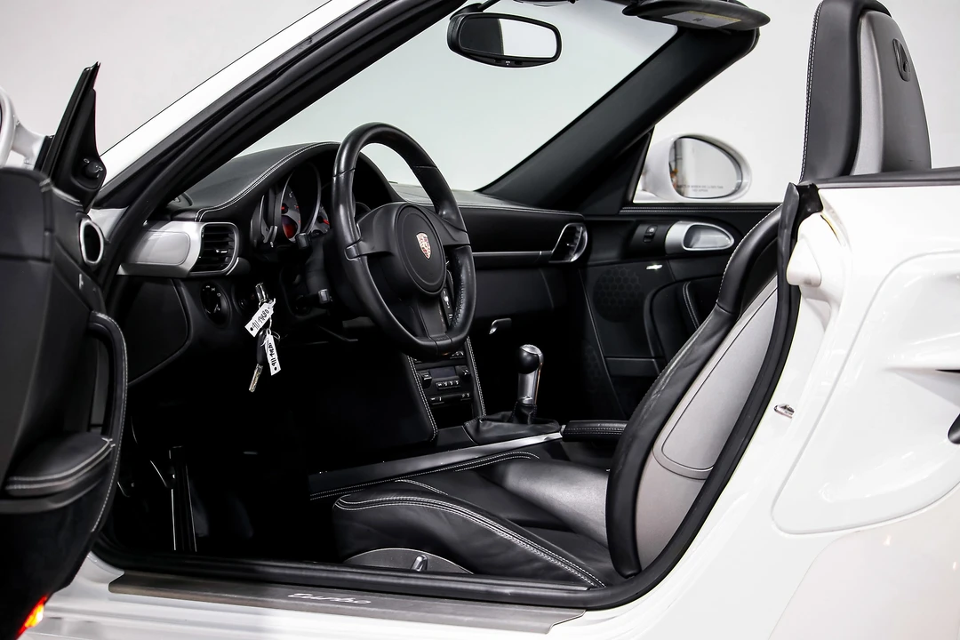 2011 Porsche 997 Turbo - Image 8 of 21