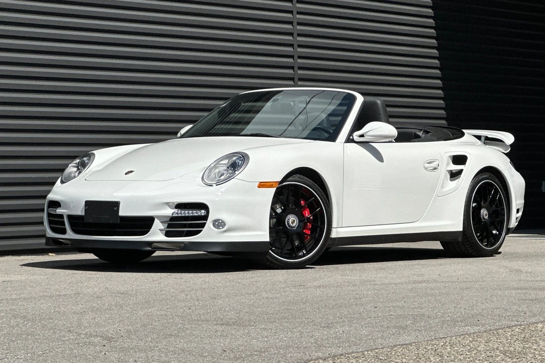 2011 Porsche 997 Turbo - Image 12 of 31