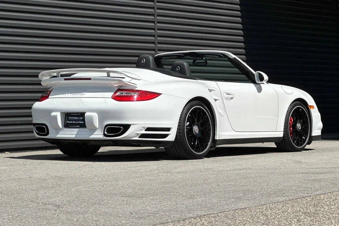 2011 Porsche 997 Turbo - Image 8 of 31