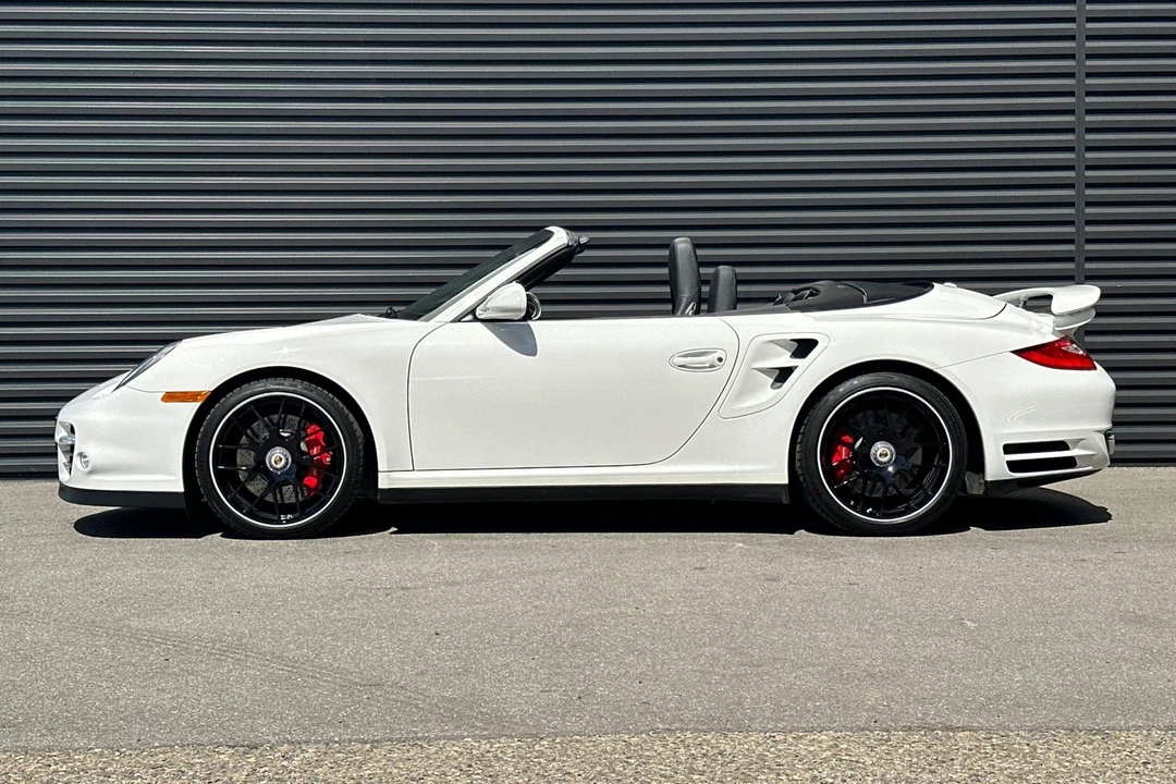 2011 Porsche 997 Turbo - Image 2 of 31