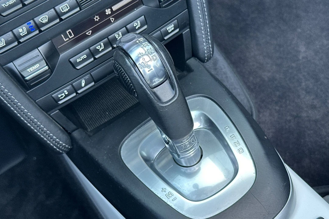 2011 Porsche 997 Turbo - Image 27 of 31