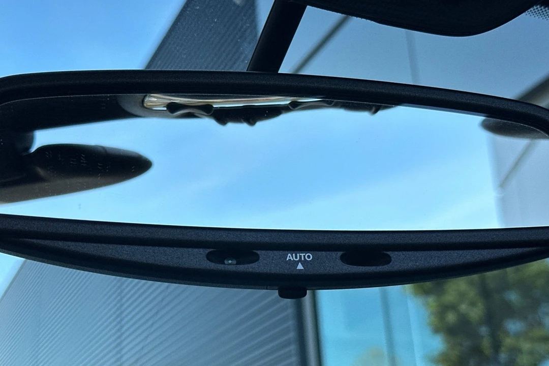 2011 Porsche 997 Turbo - Image 22 of 31