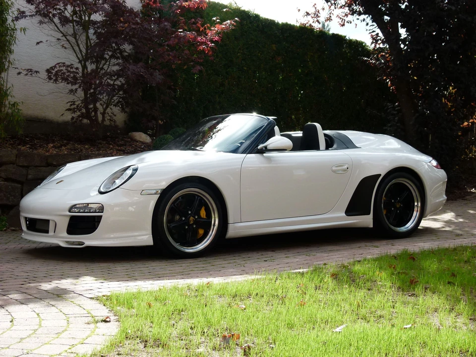2011 Porsche 997 Speedster - Image 2 of 31