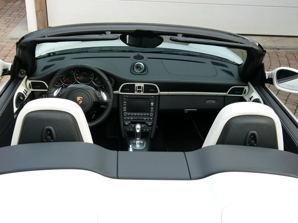 2011 Porsche 997 Speedster - Image 27 of 31