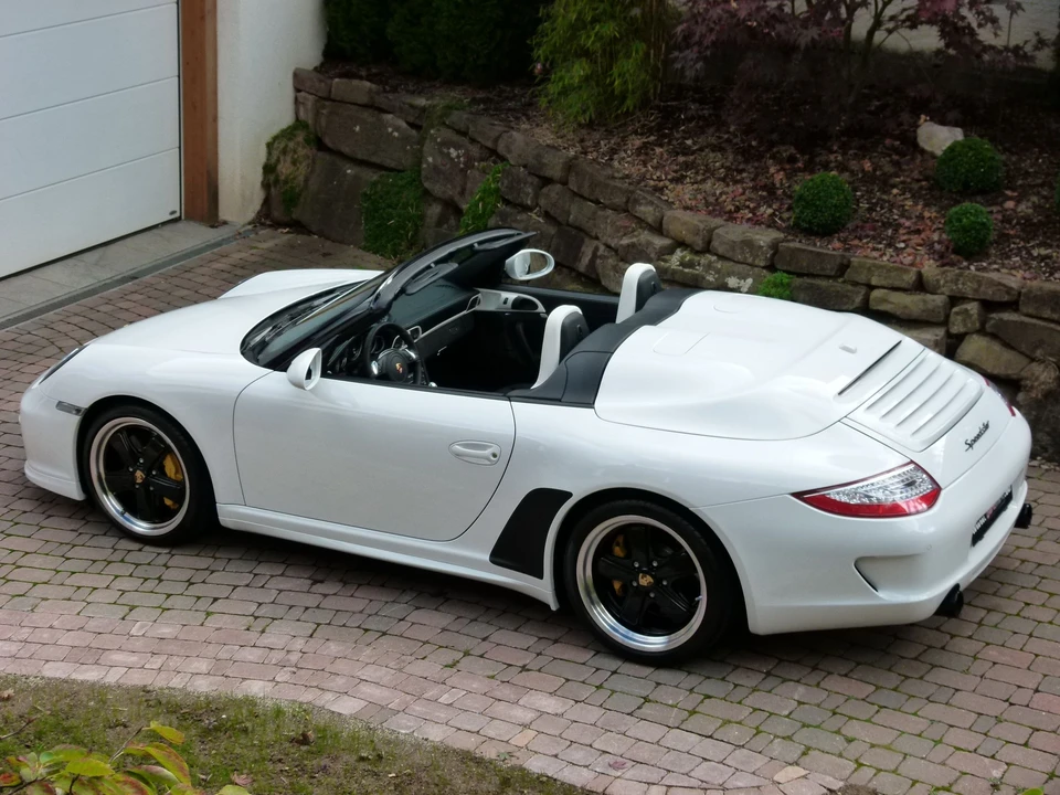 2011 Porsche 997 Speedster - Image 6 of 31
