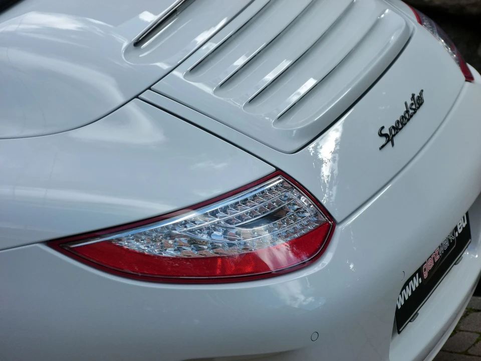 2011 Porsche 997 Speedster - Image 19 of 31