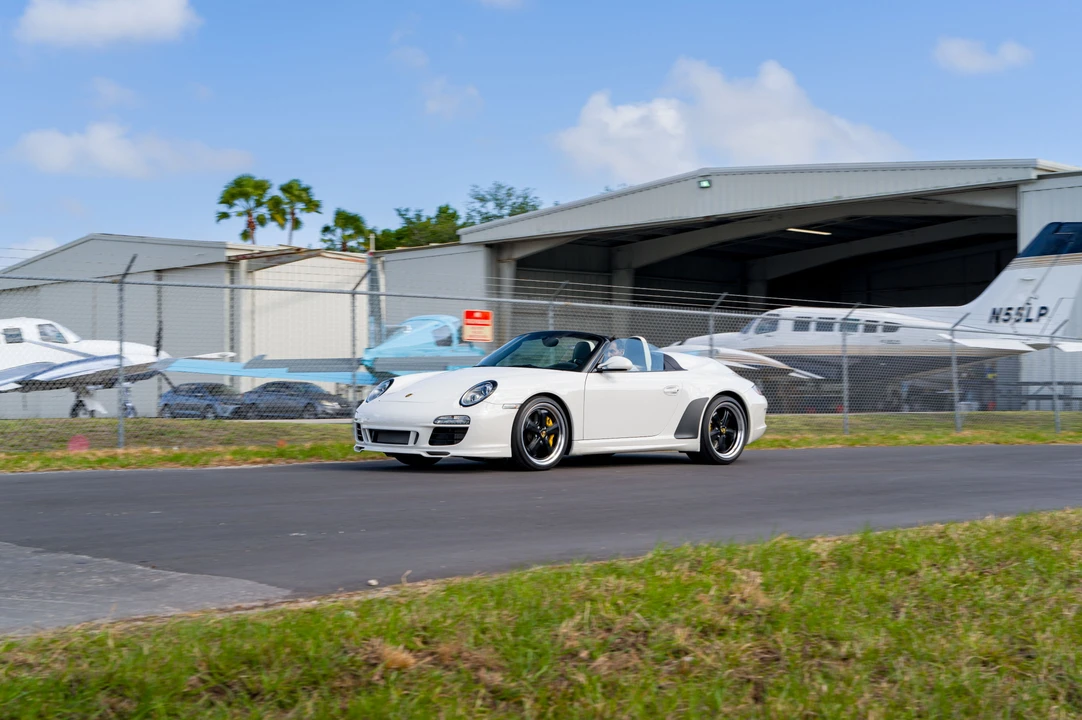 2011 Porsche 997 Speedster - Image 14 of 31