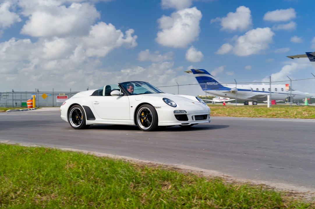 2011 Porsche 997 Speedster - Image 8 of 31