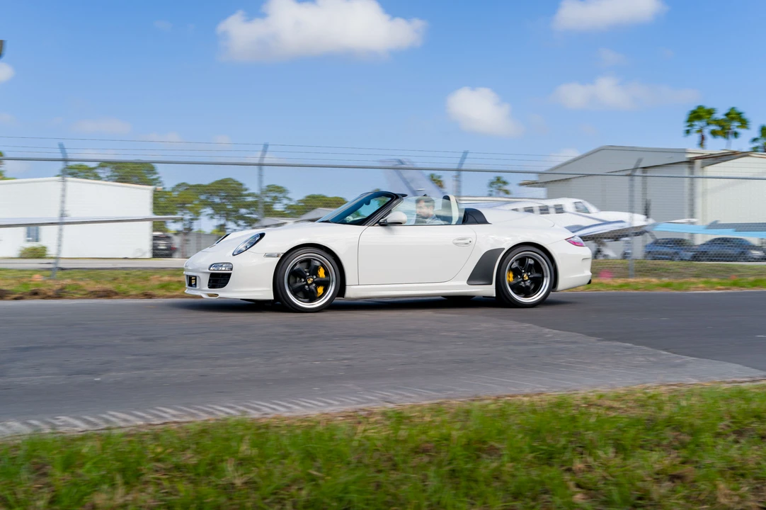 2011 Porsche 997 Speedster - Image 11 of 31