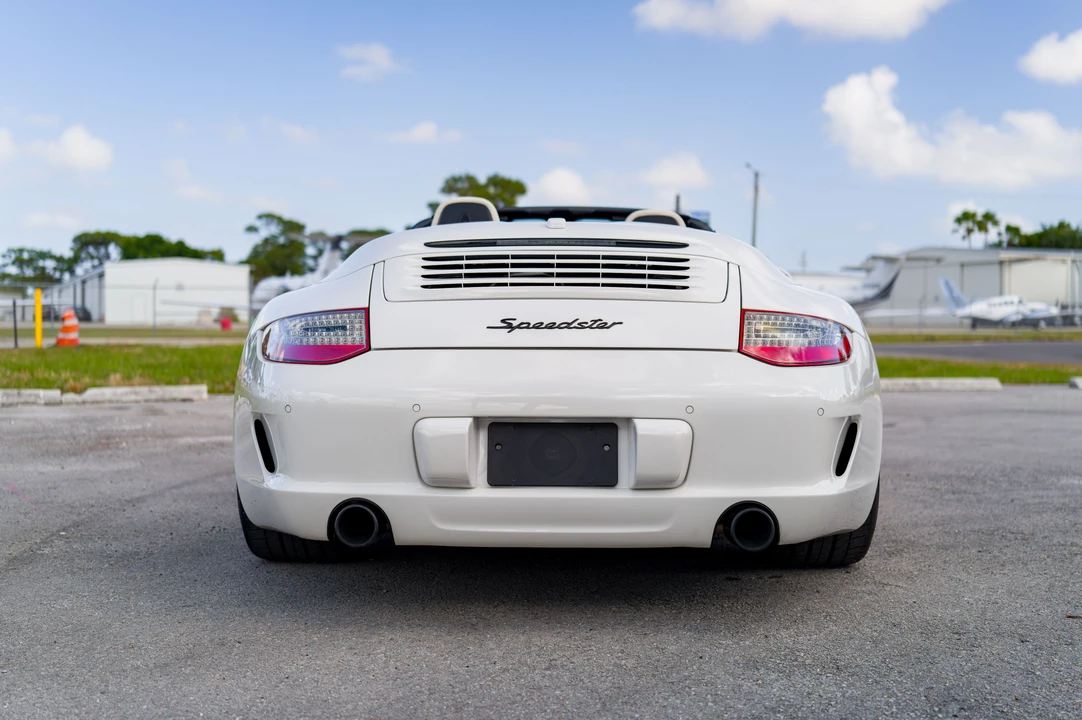 2011 Porsche 997 Speedster - Image 16 of 31