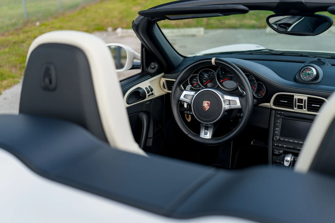 2011 Porsche 997 Speedster - Image 20 of 31